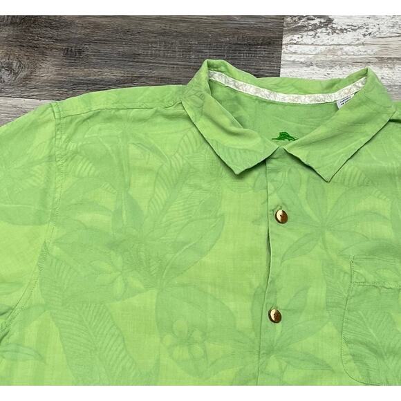 Tommy Bahama Silk Shirt Green Mens XL Ripstop Floral Tropical AOP Button Up - Picture 1 of 9